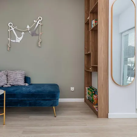 Cozy With Parking & Terrace By Renters * Świnoujście (Swinemünde)